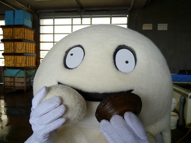 飽きられないゆるキャラ、北海道北斗市のずーしーほっきーが、着ぐるみになって現実世界に降臨!|「colocal コロカル」ローカルを学ぶ・暮らす・旅する